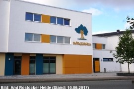 Börgerhus mit Bürgermeisterbüro in der Gemeinde Bentwisch Börgerhus mit Bürgermeisterbüro in der Gemeinde Bentwisch