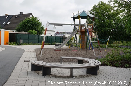 Spielplatz "Auf dem Schulhof" in Bentwisch Spielplatz