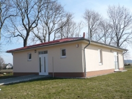 Blaha-Dorfgemeinschaftshaus Mandelshagen außen vorne Blaha-Dorfgemeinschaftshaus Mandelshagen außen vorne